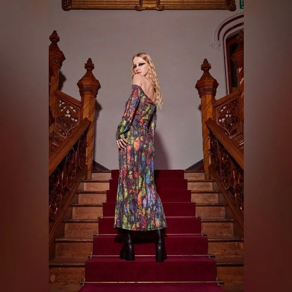 Nasty Gal Abstract Printed Sequin Halter Neck Dress - Picture 4 of 16